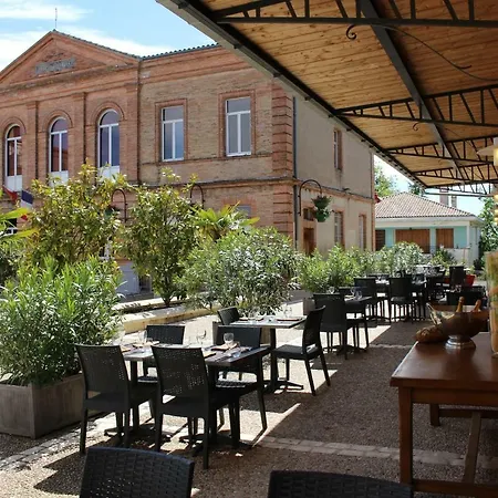 Couette-café Le Vic De De Lomagne 3*