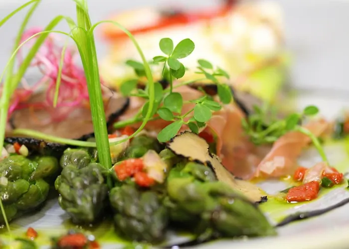 Le Vic De De Lomagne 3* Lavit