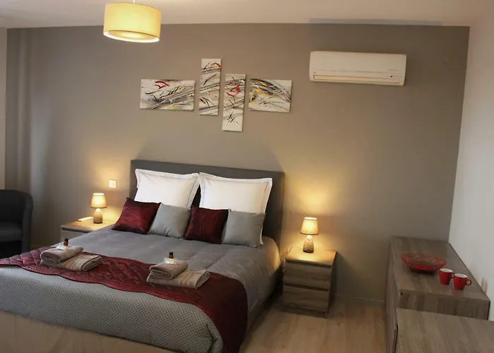 Le Vic De De Lomagne 3* Lavit